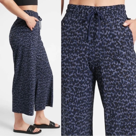 Athleta Avenue Printed Wide Leg Crop Pant, Allure Navy